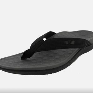 Vionic Wave 44 Black Flip-Flops 7 / 8